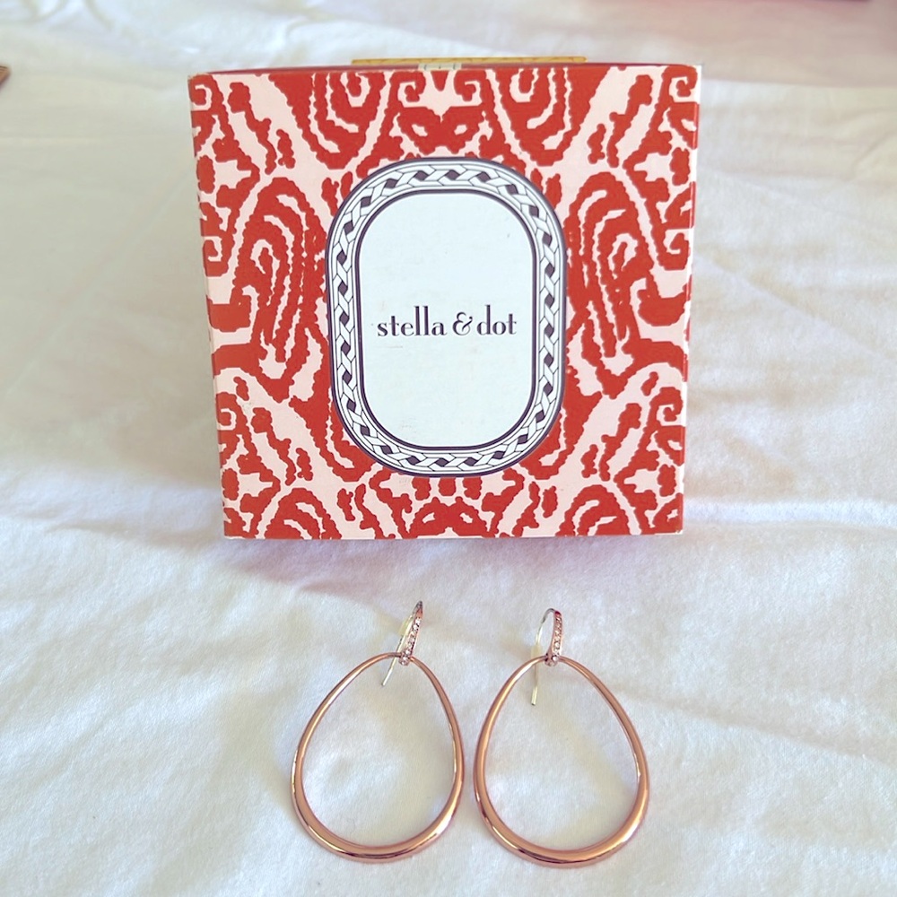 Stella and Dot Goddess Teardrop Earrings
